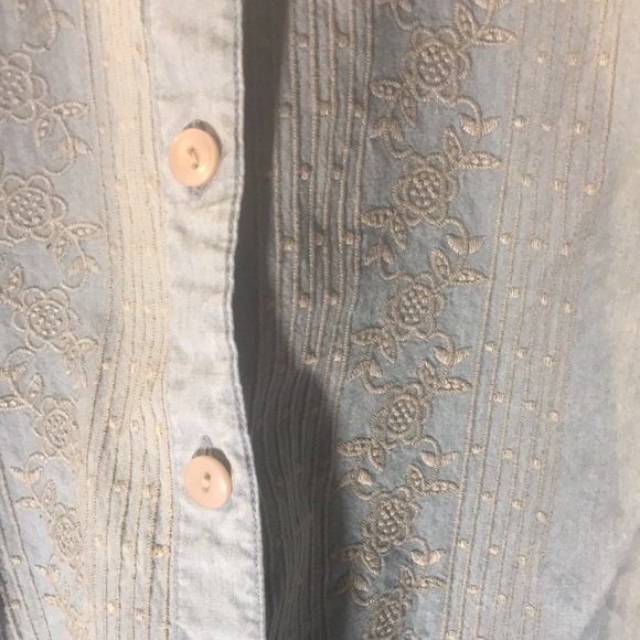 Madison & Max button down top size 18W  long sleeves blue cream floral d… - Picture 4 of 9